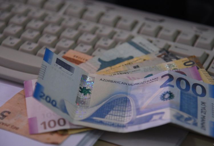 Azərbaycanın strateji valyuta ehtiyatları 77,7 milyard dollara çatıb