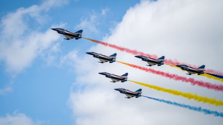 Çində aviasiya sərgisi başlayıb<font color=red> - FOTOLAR</font>