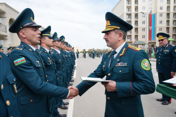 DSX-nin hərbi hissəsində yeni inşa olunmuş yaşayış binaları xidməti istifadəyə verilib -<font color=red> - FOTOLAR</font>