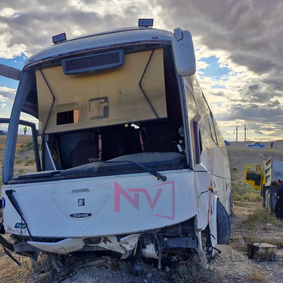 Naxçıvan-Bakı sərnişin avtobusu dərəyə aşıb, 16 nəfər xəsarət alıb<font color='red'> - YENİLƏNİB</font>