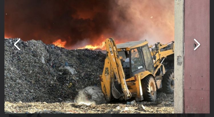Adanada tullantıların təkrar emalı zavodunda güclü yanğın başlayıb