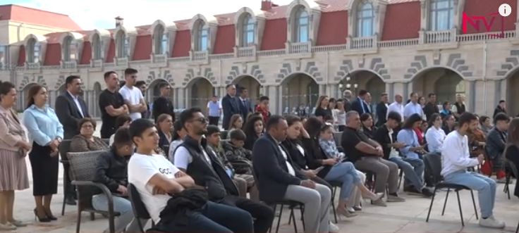 "AUTİZMLƏ BİR GÜN"<font color=red> - VİDEO</font>