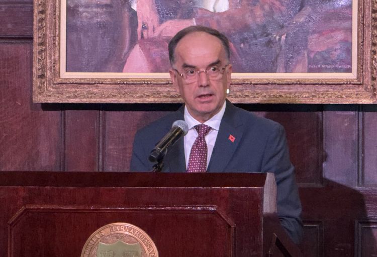 Albaniya Prezidenti Ermənistanla əldə olunmuş sülhə görə Prezident İlham Əliyevə təşəkkür edib