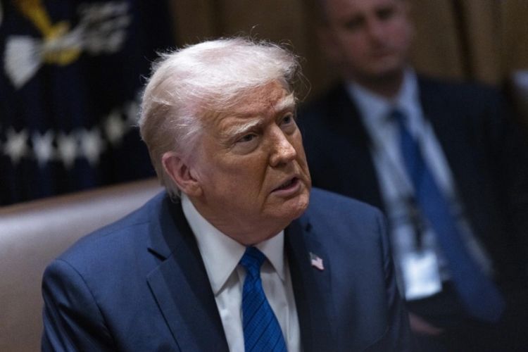 Donald Tramp Sorosa xəbərdarlıq edib