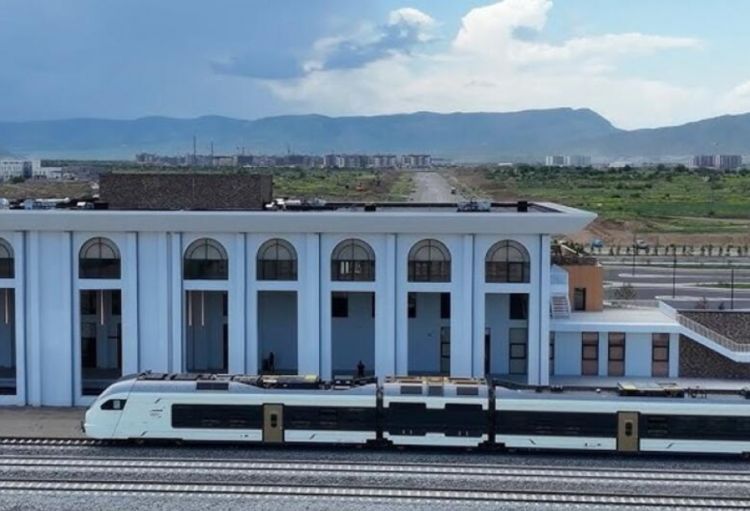 Ağdam-Xankəndi dəmir yolunun istifadəyə veriləcəyi tarix açıqlanıb