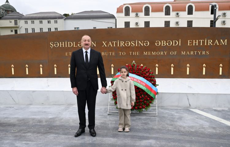 Prezident İlham Əliyev Gəncə Memorial Kompleksinin açılışında iştirak edib<font color=red> - FOTOLAR</font>