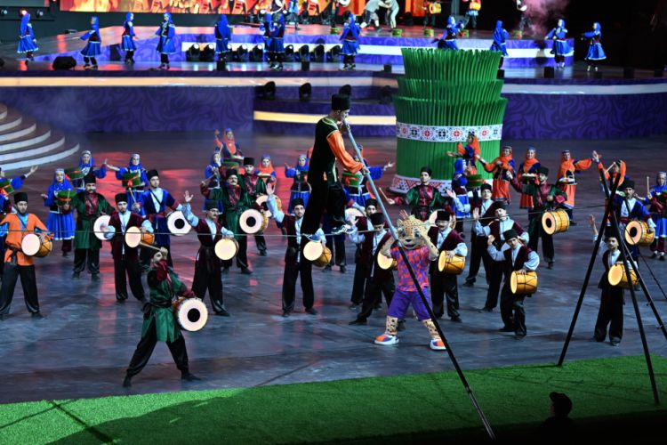 Gəncədə III MDB Oyunlarının təntənəli açılış mərasimi keçirilib Prezident İlham Əliyev və birinci xanım Mehriban Əliyeva tədbiri izləyiblər<font color=red> - FOTOLAR</font>