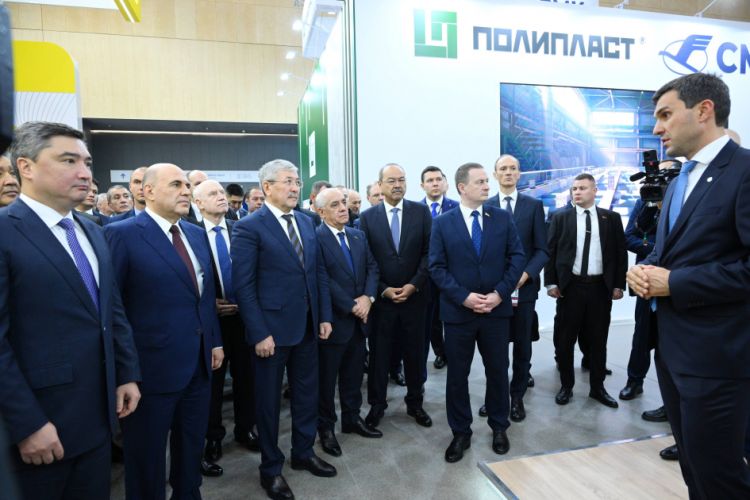 Əli Əsədov: Azərbaycan rəqəmsal texnologiyaları fəal şəkildə tətbiq edir və sənayenin transformasiyasını həyata keçirir<font color=red> - FOTOLAR</font>