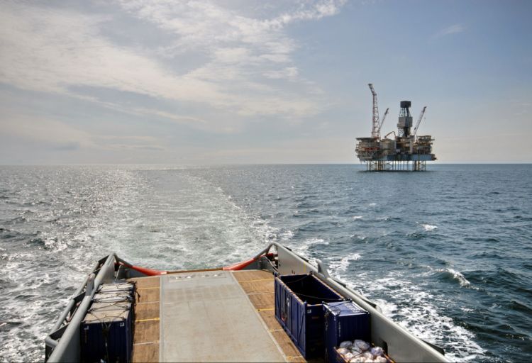 Azərbaycan nefti cüzi ucuzlaşıb