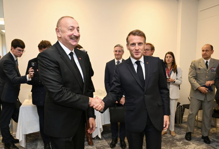 Azərbaycan Prezidenti İlham Əliyevin Kopenhagendə Fransa Prezidenti ilə görüşü olub<font color='red'> - YENİLƏNİB</font><font color=red> - FOTOLAR</font>