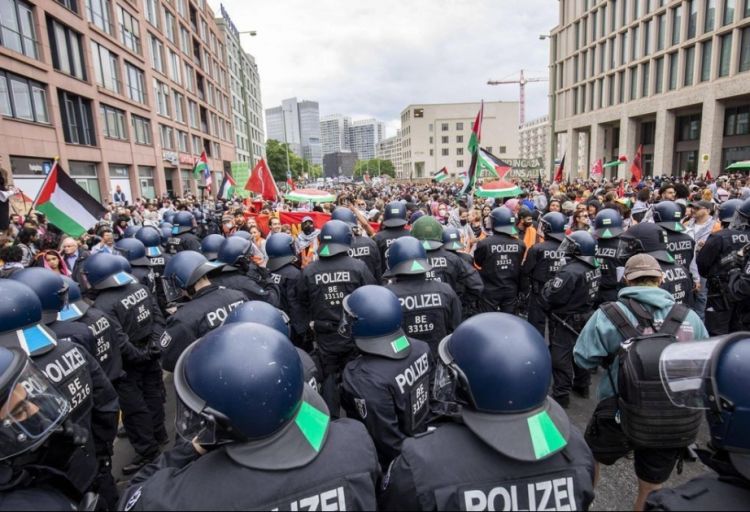 Berlin polisi HƏMAS-ın İsrailə hücumunun ildönümü ərəfəsində təhlükəsizlik tədbirlərini gücləndirib