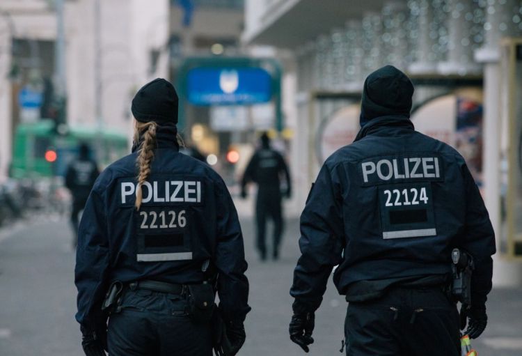 Almaniya hakimiyyəti polisə pilotsuz uçuş aparatlarını vurmağa icazə verəcək