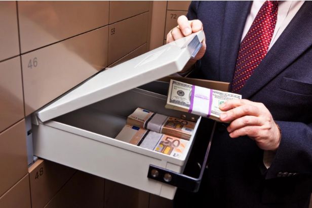 Naxçıvanda bank əmanətləri 52 %-ə yaxın artıb