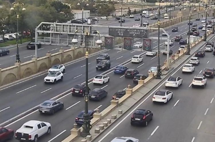 Bakının bir sıra yollarında tıxac müşahidə olunur