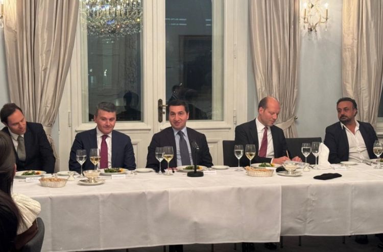 Almaniyada Azərbaycanın sülh və sabitliyin möhkəmlənməsində mühüm rolu müzakirə olunub