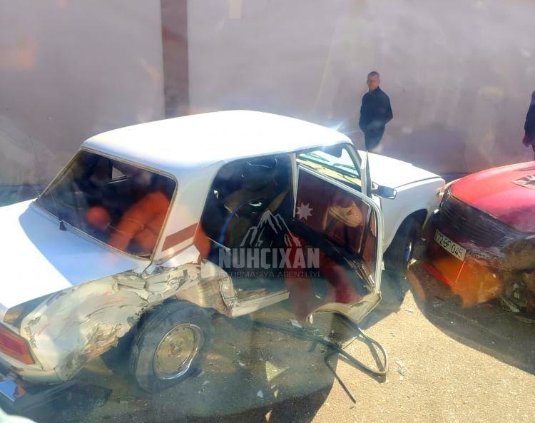 Naxçıvanda yol qəzasında 2 nəfər xəsarət alıb