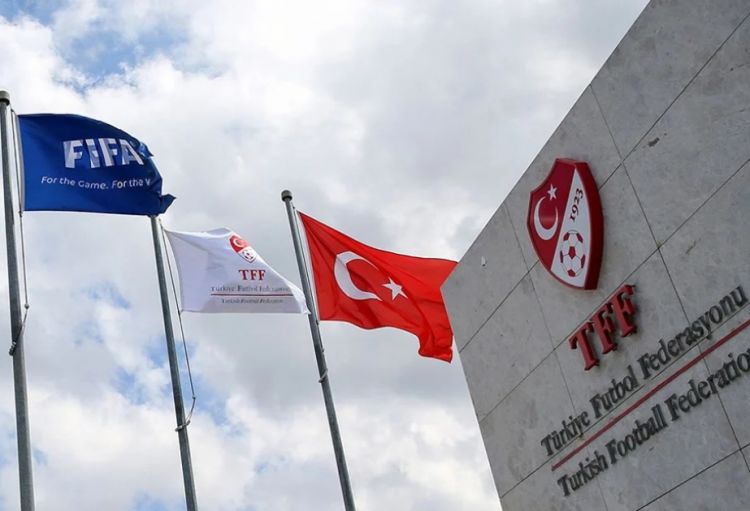 Türkiyə Futbol Federasiyası 151 hakimi işindən uzaqlaşdırıb