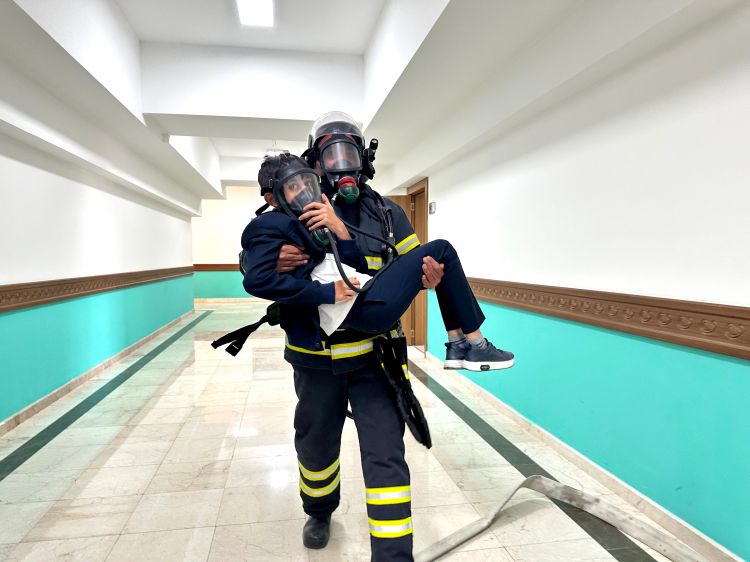 FHN Naxçıvan Dövlət Universitetinin nəzdində Gimnaziyada təlim keçirib<font color=red> - FOTOLAR</font>