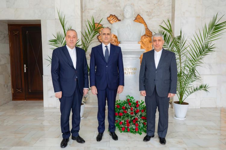 Bəxtiyar Məmmədov İranın Azərbaycanda fövqəladə və səlahiyyətli səfiri ilə görüşüb<font color=red> - FOTOLAR</font>