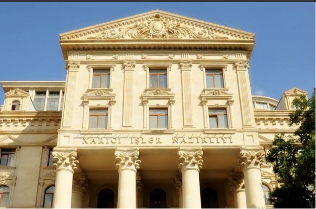 zərbaycan XİN Panamanı təbrik edib