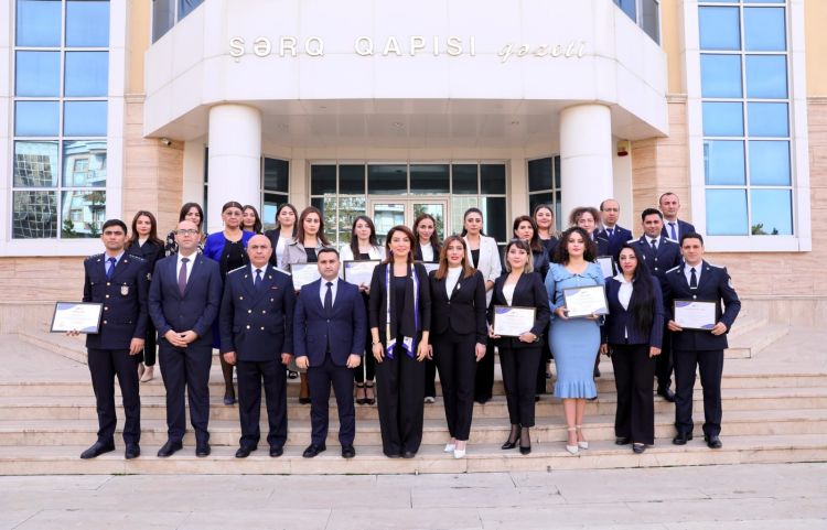 “Şərq qapısı” qəzetinin elan etdiyi “Konstitusiya və Suverenlik İli” ilə bağlı müsabiqənin qalibləri mükafatlandırılıb<font color=red> - FOTOLAR</font>