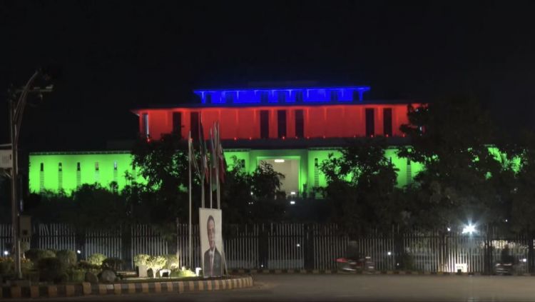 İslamabad şəhəri Azərbaycan bayrağına bürünüb<font color=red> - FOTOLAR</font>