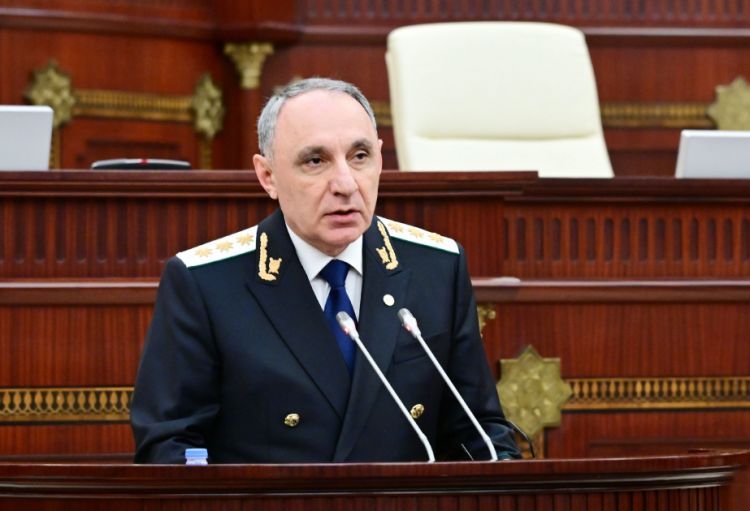 Kamran Əliyev: Bu ilin 10 ayı ərzində korrupsiya ilə bağlı 15 milyon manata yaxın əmlakın üzərinə həbs qoyulub