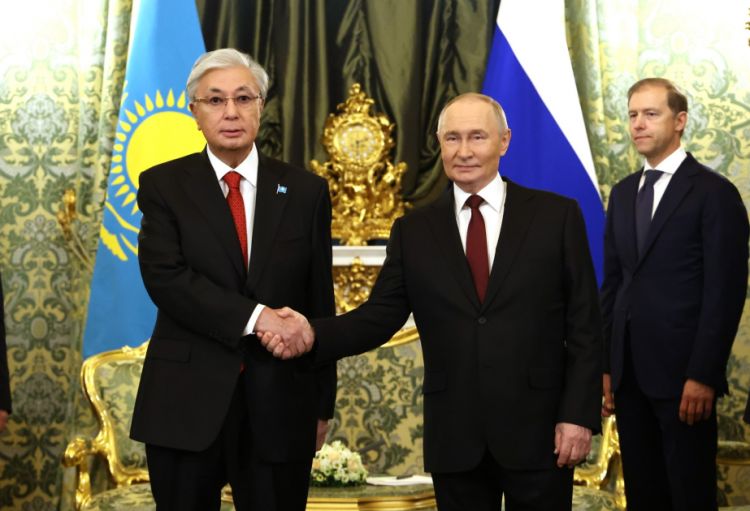 Rusiya və Qazaxıstan hərtərəfli strateji tərəfdaşlıq haqqında Bəyannamə imzalayıb