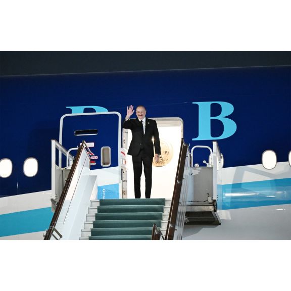 Prezident İlham Əliyevin Özbəkistana səfəri başa çatıb<font color=red> - FOTOLAR</font>