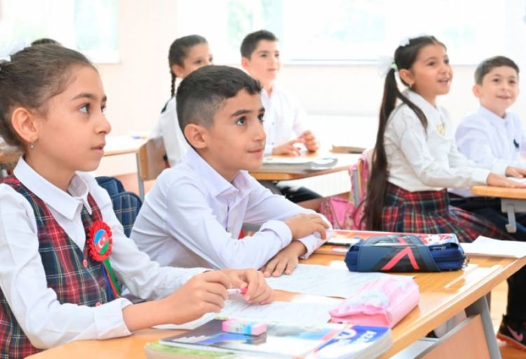 Məktəblərdə payız tətili başa çatıb