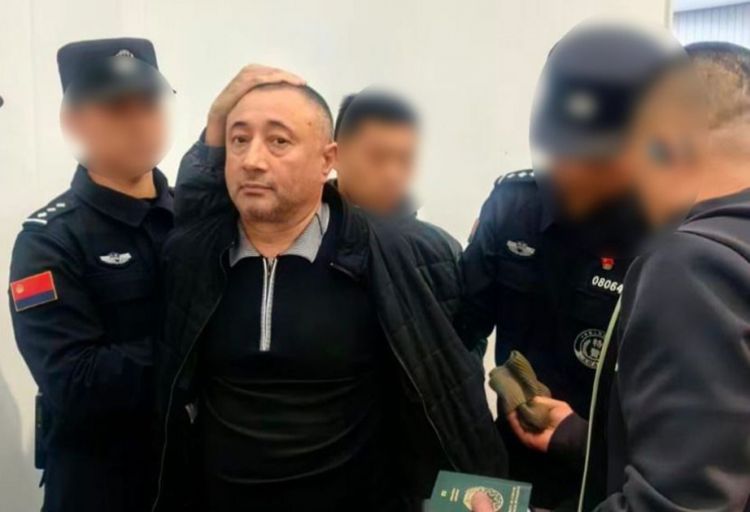 Həyat yoldaşına xəsarət yetirərək ölkədən qaçan şəxs Çində saxlanılıb