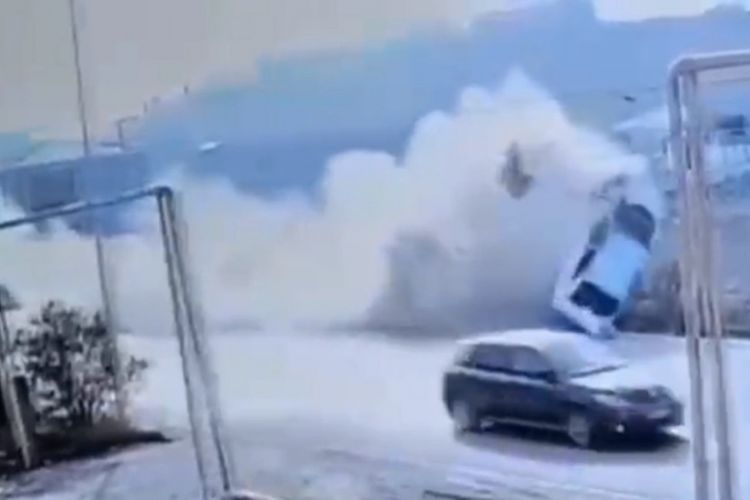 BDYPİ ötən gün Məmmədli–Fatmayı yolunda baş verən ağır qəzanın görüntülərini yayıb