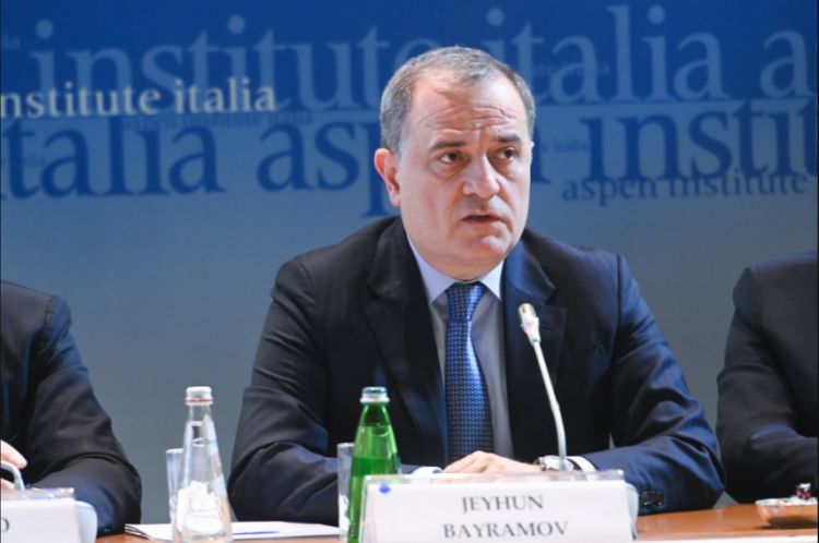 Ceyhun Bayramov "Aspen Institute Italia"da keçirilən dəyirmi masa müzakirəsində iştirak edib<font color=red> - FOTOLAR</font>