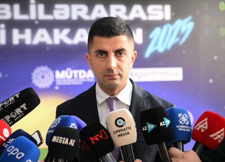 Eşqi Bağırov: Məktəblilərarası Milli Hakatonda bu il 350 minə yaxın şagird iştirak edir<font color=red> - VİDEO</font>