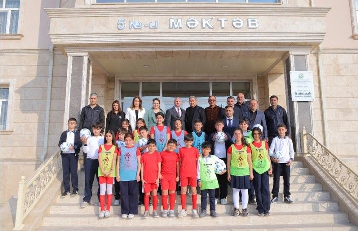 Naxçıvanda "Məktəblərdə Futbol Dərsi" layihəsinə start verilib