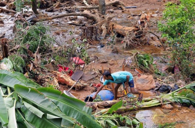 Şri-Lankada "Ditva" siklonu nəticəsində ölənlərin sayı 479-a çatıb