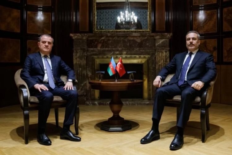 Ceyhun Bayramov və Hakan Fidan arasında Vyanada görüş olub