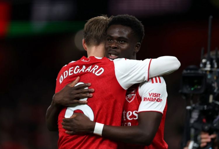 İngiltərə Premyer Liqasında XIV turun növbəti oyunları keçirilib