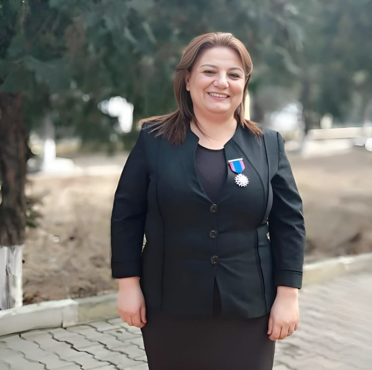 Dağların qoynunda oyanan yol