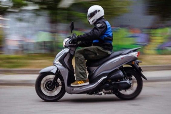Moped idarə etmək üçün sürücülük vəsiqəsi tələb olunacaq