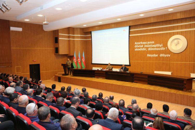 Mülki müdafiə sahəsində görülmüş işlər və qarşıda duran vəzifələr müzakirə olunub<font color=red> - FOTOLAR</font>