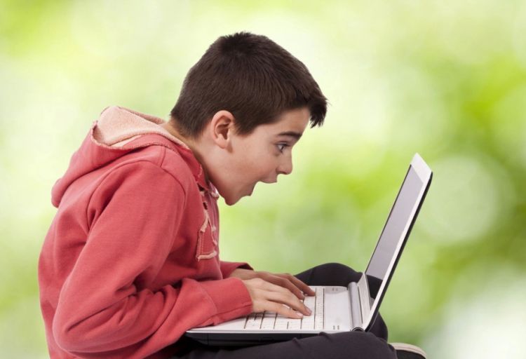 Avstraliyada sosial mediaya qadağa qüvvəyə minir