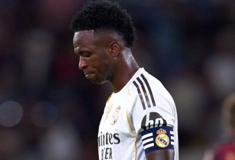 "Real Madrid" Vinisiusa yeni müqavilə ilə bağlı xəbərdarlıq edib