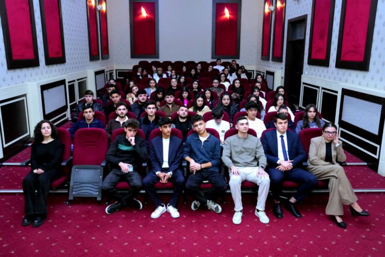 “Media savadlılığı” çərçivəsində Naxçıvanda təlimlər təşkil olunub<font color=red> - FOTOLAR</font>