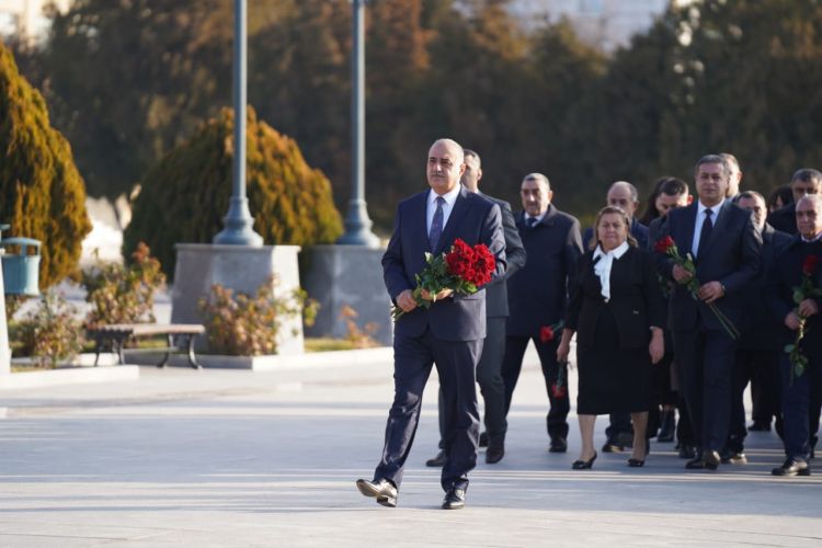 Naxçıvan Muxtar Respublikası Dövlət Arxivinin 100 illik yubileyinə həsr olunmuş tədbir keçirilib<font color=red> - FOTOLAR</font>