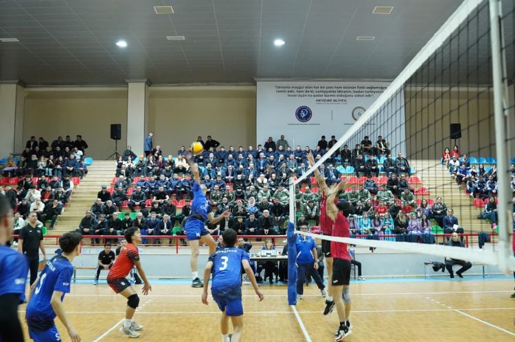 Naxçıvanda Voleybol üzrə "Suverenlik Kuboku"  uğrunda birinciliyə start verilib<font color=red> - FOTOLAR</font>