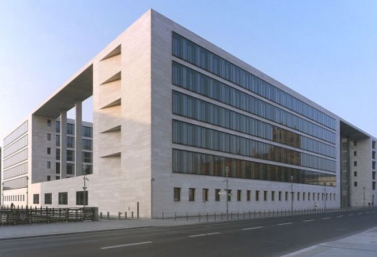 Almaniya Azərbaycandan Ermənistana yanacaq ixracını alqışlayıb