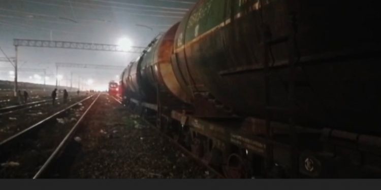 Ermənistana yanacaq daşıyan yük qatarı Böyük Kəsik stansiyasından yola salınıb