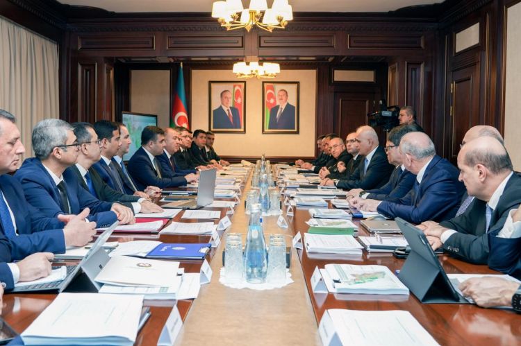 Naxçıvanda su ehtiyatlarından səmərəli istifadənin təmin edilməsinə dair Komissiyanın iclası keçirilib<font color=red> - FOTOLAR</font>