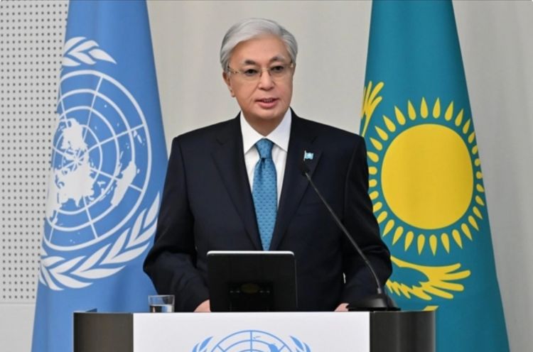 Tokayev Yaponiya şirkətlərini Orta Dəhlizin inkişafında iştirak etməyə çağırıb